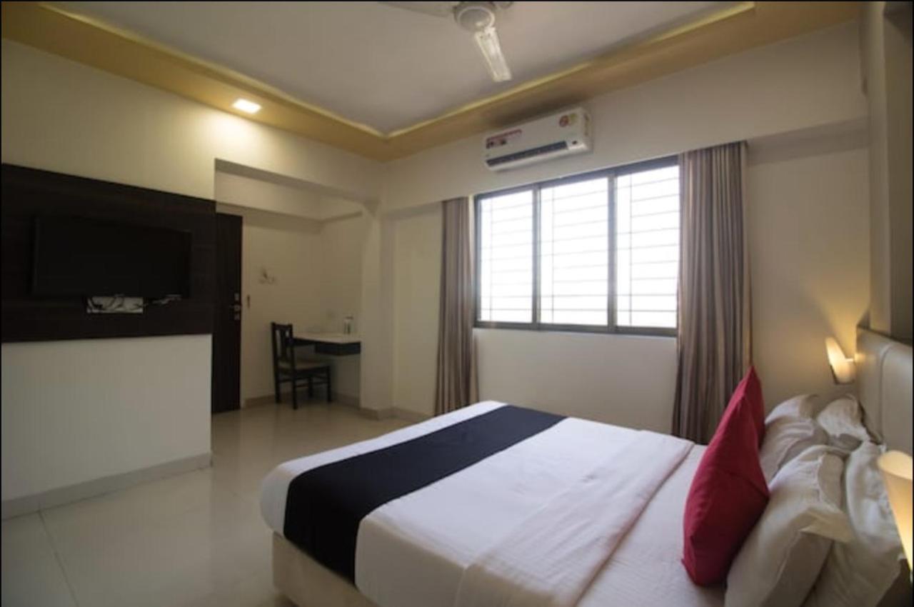 Hotel Galaxy Comforts Mumbai Exterior foto
