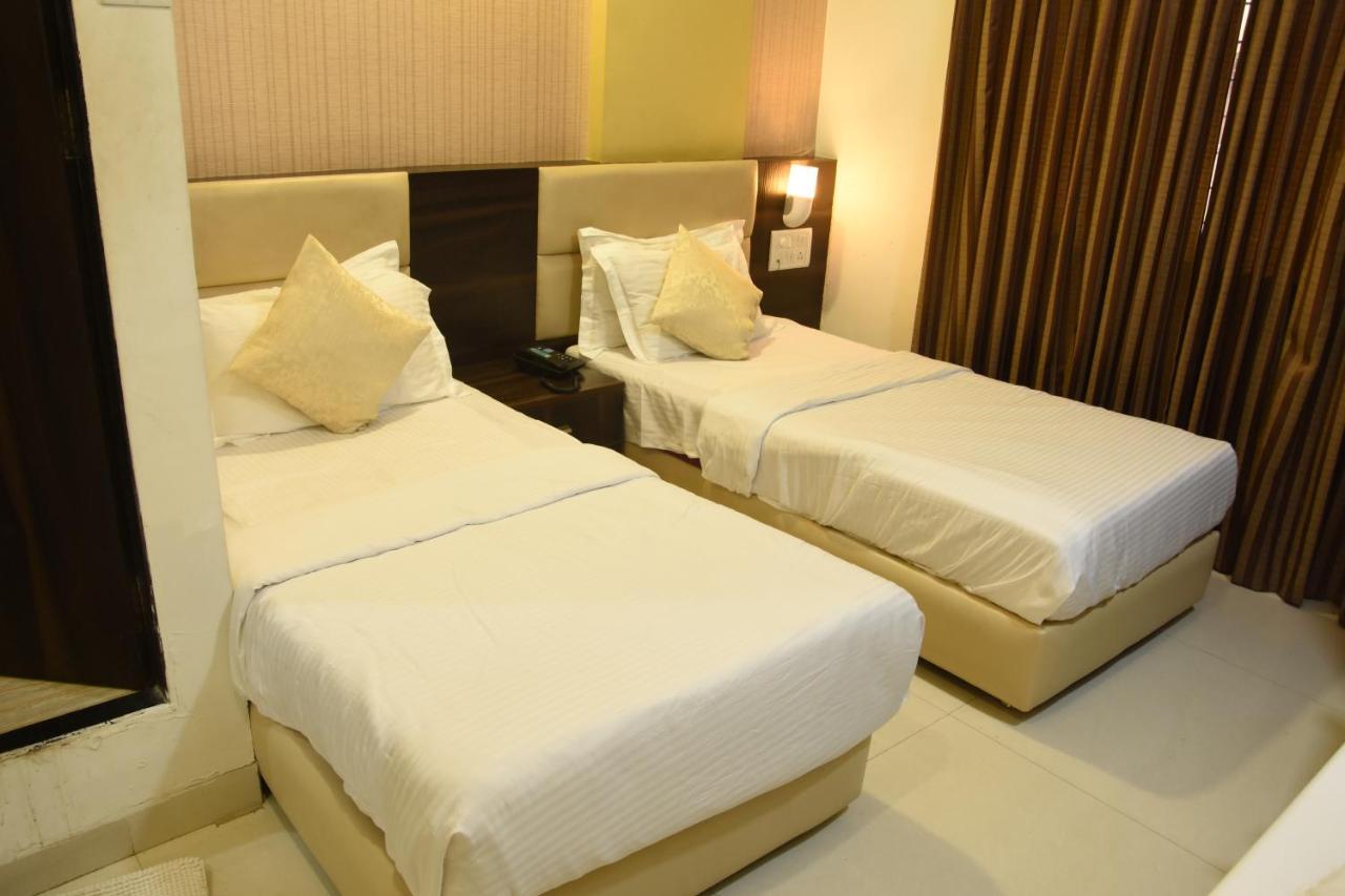 Hotel Galaxy Comforts Mumbai Exterior foto